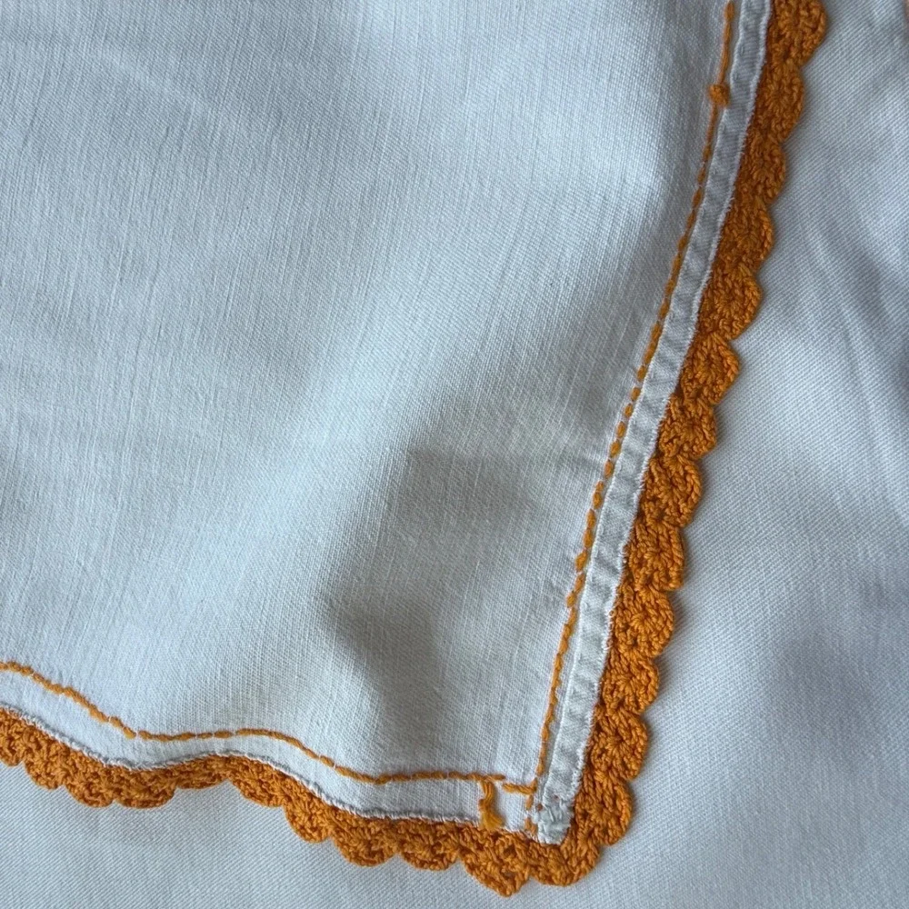 Unbranded vintage white
